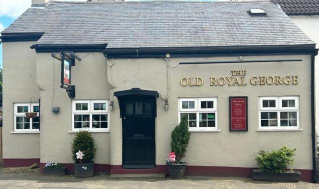 The Old Royal George Hotel Ainderby Steeple Exterior photo